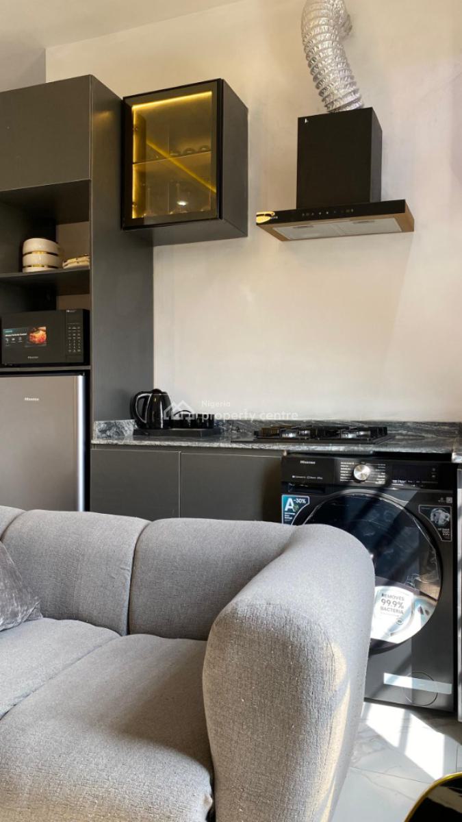 1 Bedroom Apartment with Ps5, Skymall, Sangotedo, Ajah, Lagos, Flat / Apartment Short Let