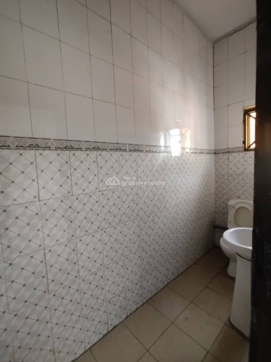 Well Standard 2bedroom Flat First Floor Tarred Road, Utako, Abuja, Flat / Apartment for Rent