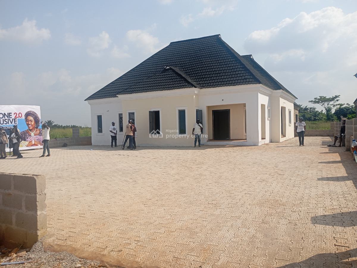 Newly Built 3 Bedroom Flat in a Good Location, Mowe Ofada Papalanto Road, Mowe Ofada, Ogun, Detached Bungalow for Sale