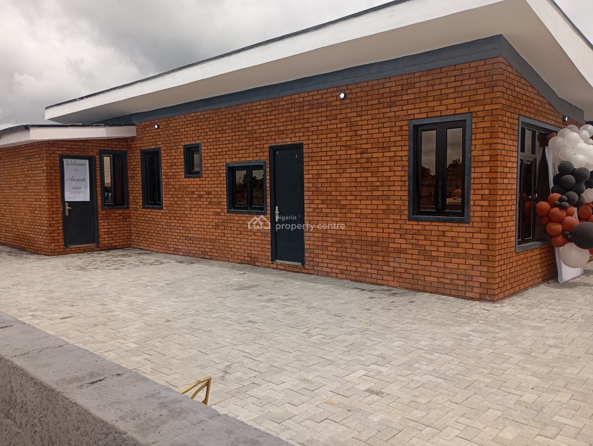 Luxury 3 Bedroom Flat + Bq, Aiyetoro Lekki -  Epe Express Road, Ibeju Lekki, Lagos, Detached Bungalow for Sale