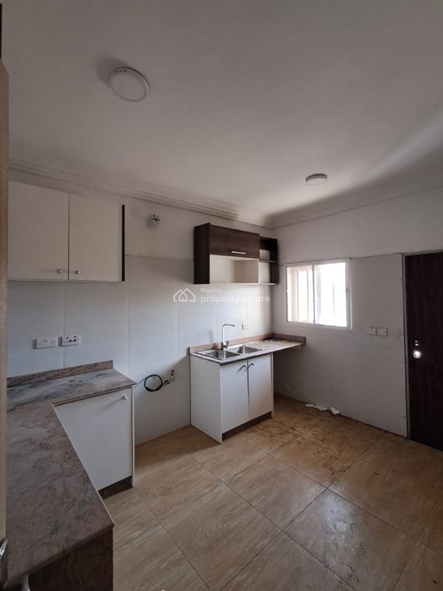 Relatively New 3-bedroom Terrace on Two Floors + Bq, New Road Alpha Beach Chevron, Lekki, Lagos, Terraced Duplex for Rent