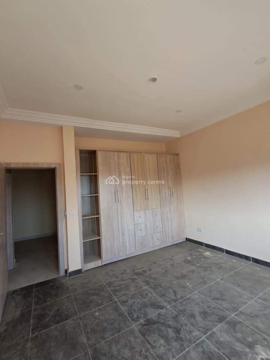 Relatively New 3-bedroom Terrace on Two Floors + Bq, New Road Alpha Beach Chevron, Lekki, Lagos, Terraced Duplex for Rent