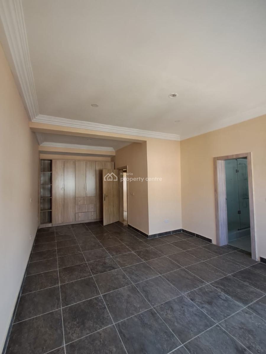 Relatively New 3-bedroom Terrace on Two Floors + Bq, New Road Alpha Beach Chevron, Lekki, Lagos, Terraced Duplex for Rent