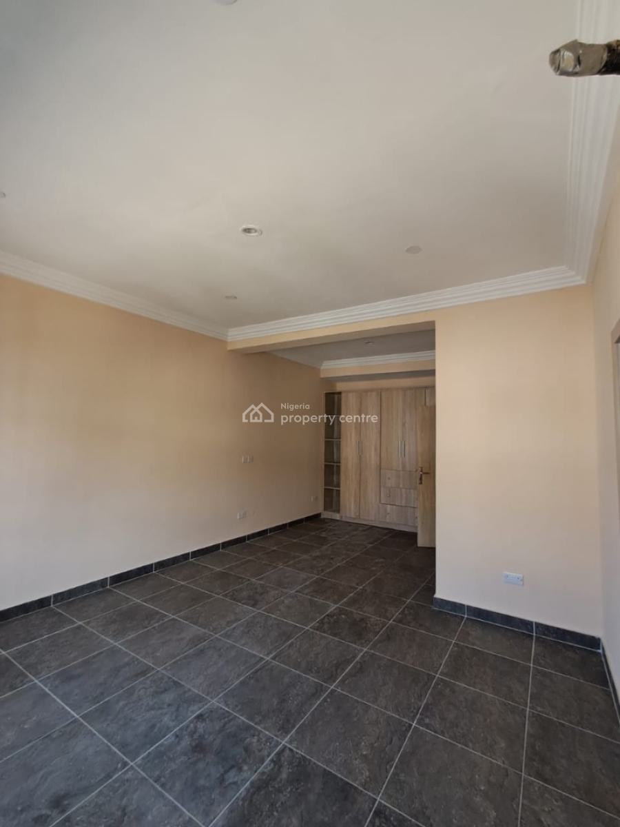 Relatively New 3-bedroom Terrace on Two Floors + Bq, New Road Alpha Beach Chevron, Lekki, Lagos, Terraced Duplex for Rent