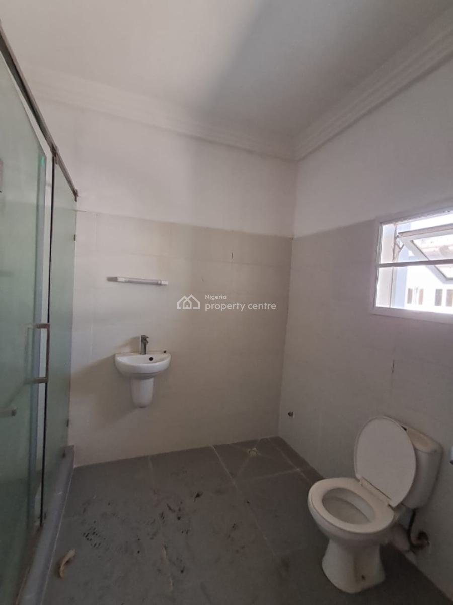 Relatively New 3-bedroom Terrace on Two Floors + Bq, New Road Alpha Beach Chevron, Lekki, Lagos, Terraced Duplex for Rent