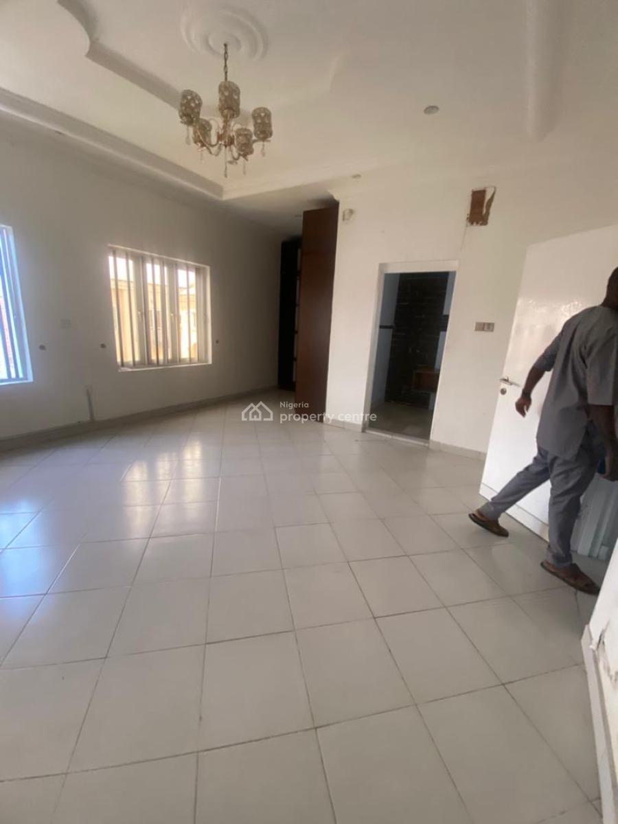 4bedroom  Terrace Duplex, Osapa Estate, Osapa, Lekki, Lagos, Flat / Apartment for Rent