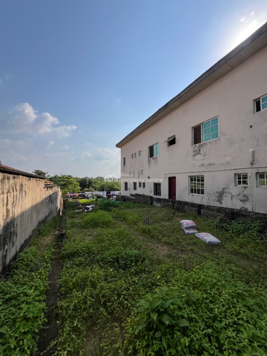 Blocks of 6 Flats ( 2 Nos 2 Bedroom and 4 Nos Miniflat ), Okepa Pakuro Road Mowe Ogun State, Mowe Town, Ogun, Block of Flats for Sale