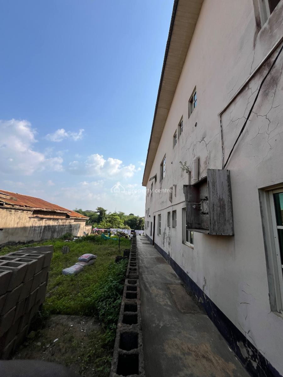 Blocks of 6 Flats ( 2 Nos 2 Bedroom and 4 Nos Miniflat ), Okepa Pakuro Road Mowe Ogun State, Mowe Town, Ogun, Block of Flats for Sale