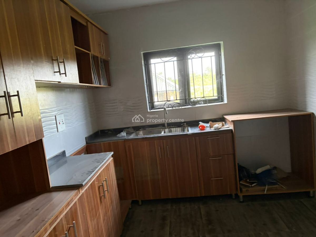 Clean 3bedroom Flat, Evbuorioba, Off Airport Road Extension, Oredo, Edo, Flat / Apartment for Rent