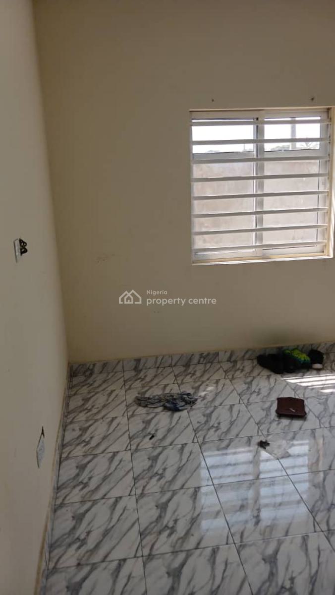 Standard 2 Bedroom Apartment, General Paint, Abraham Adesanya, Lekki Phase 2, Lekki, Lagos, House for Rent