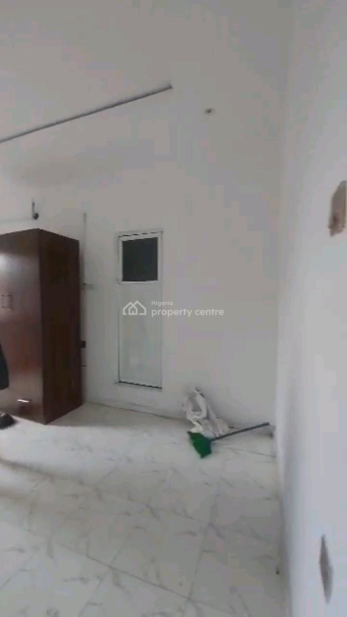 a Standard and Executive Mini Flat, Yaba, Lagos, Mini Flat (room and Parlour) for Rent