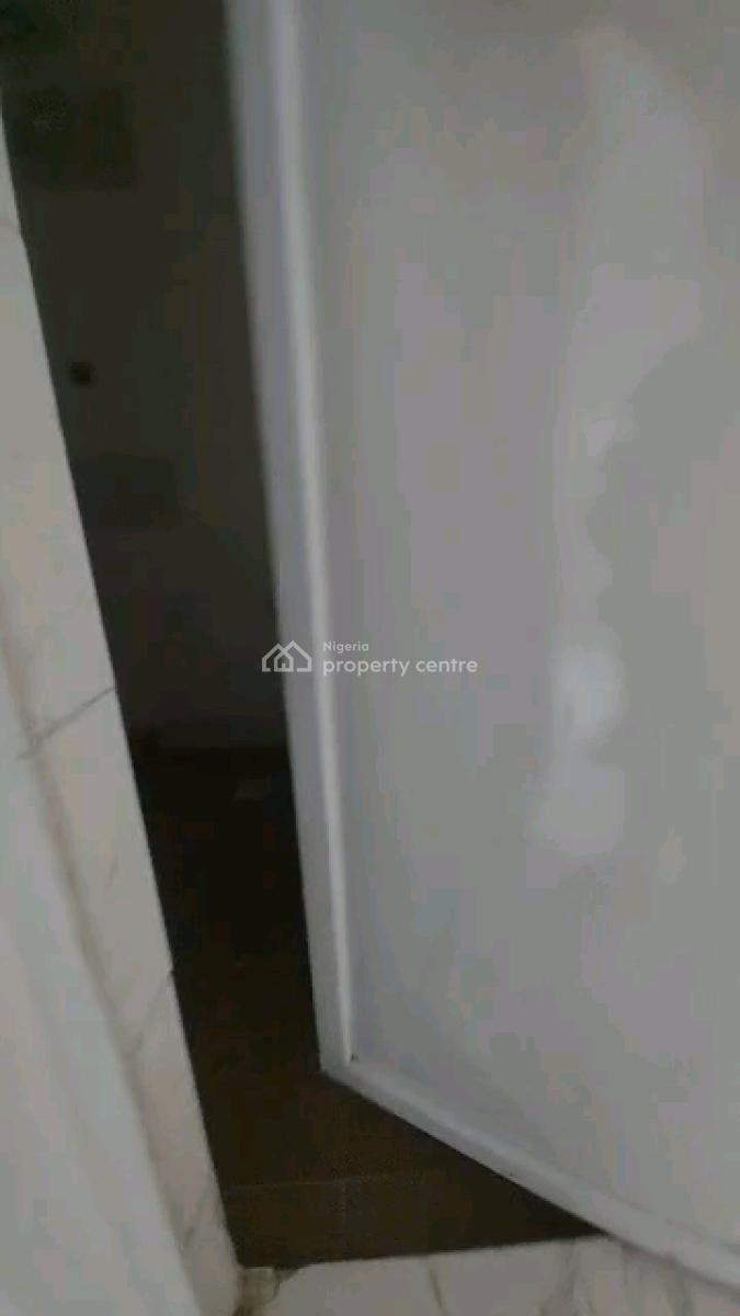 a Standard and Executive Mini Flat, Yaba, Lagos, Mini Flat (room and Parlour) for Rent