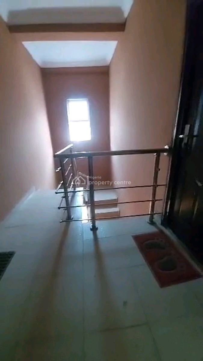 a Standard and Executive Mini Flat, Yaba, Lagos, Mini Flat (room and Parlour) for Rent