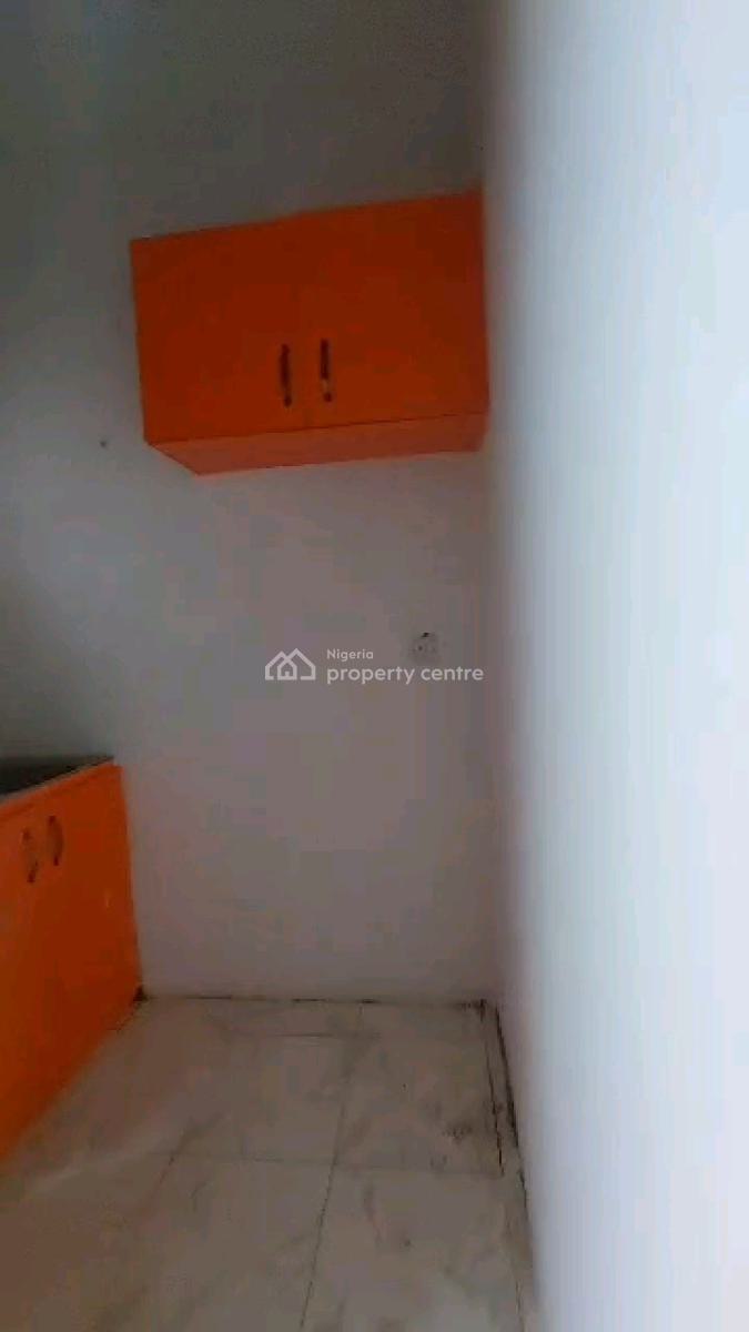 a Standard and Executive Mini Flat, Yaba, Lagos, Mini Flat (room and Parlour) for Rent