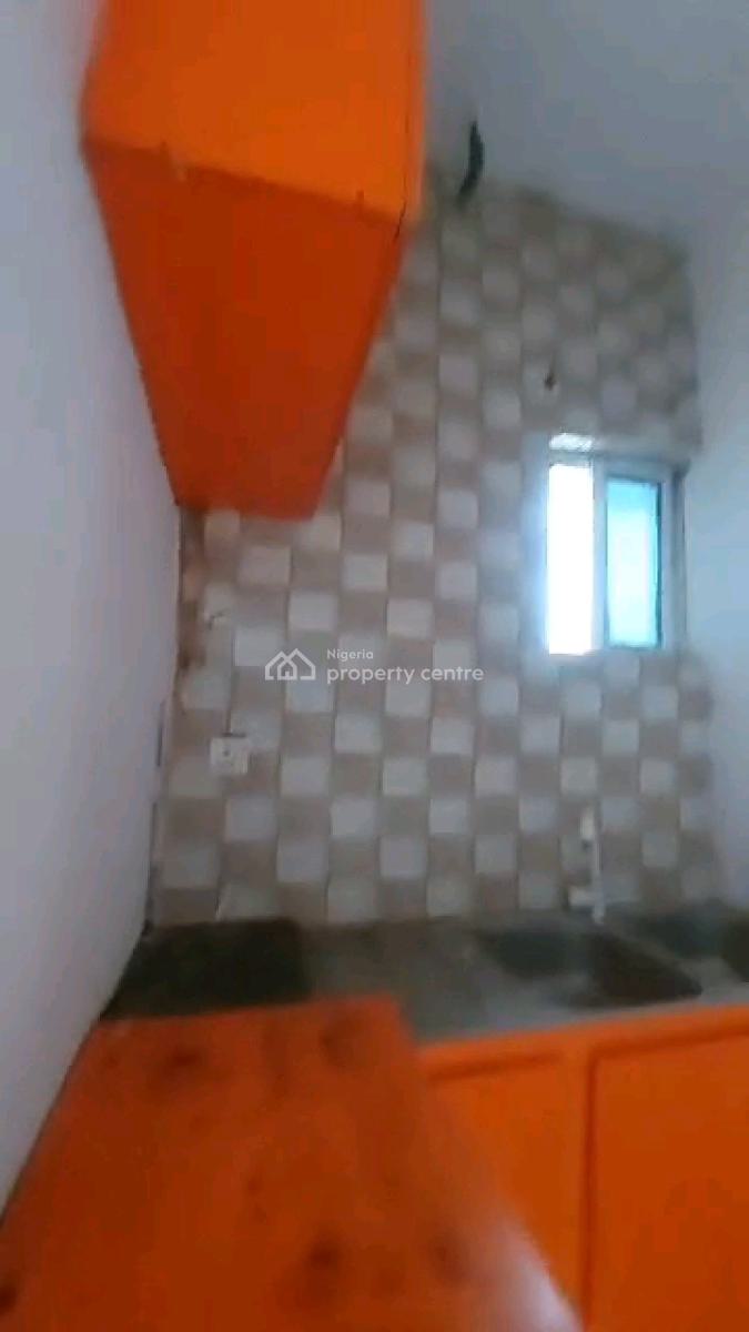 a Standard and Executive Mini Flat, Yaba, Lagos, Mini Flat (room and Parlour) for Rent