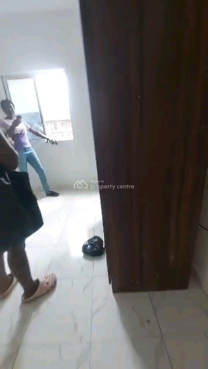 a Standard and Executive Mini Flat, Yaba, Lagos, Mini Flat (room and Parlour) for Rent