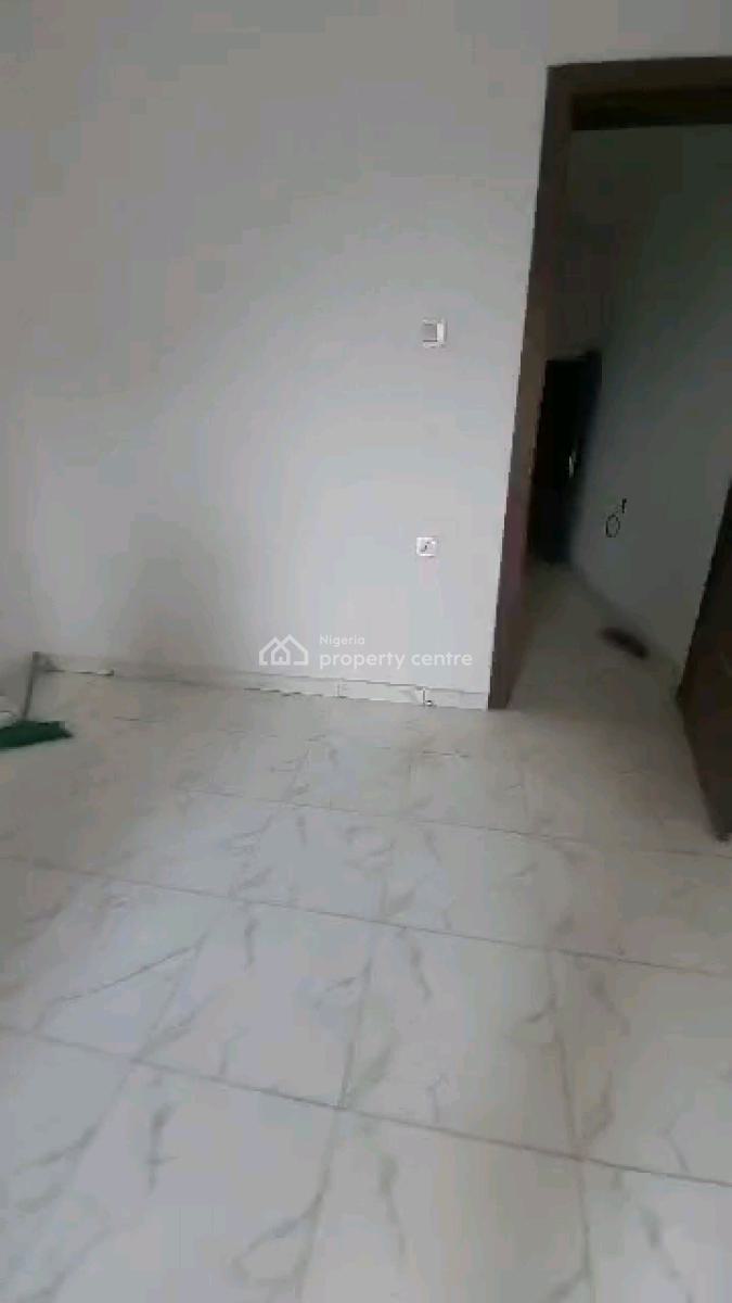 a Standard and Executive Mini Flat, Yaba, Lagos, Mini Flat (room and Parlour) for Rent