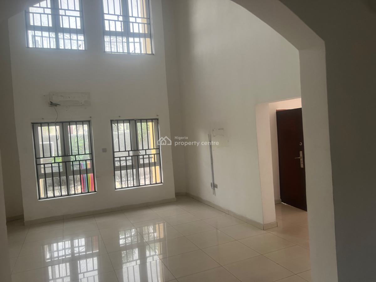 Self Compound  4 Bedroom Filly Detached Duplex Plus Bq, Lekki Phase 1, Lekki, Lagos, Detached Duplex for Rent