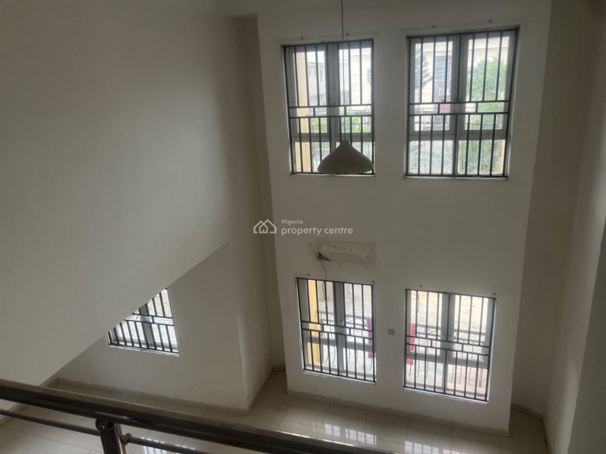 Self Compound  4 Bedroom Filly Detached Duplex Plus Bq, Lekki Phase 1, Lekki, Lagos, Detached Duplex for Rent