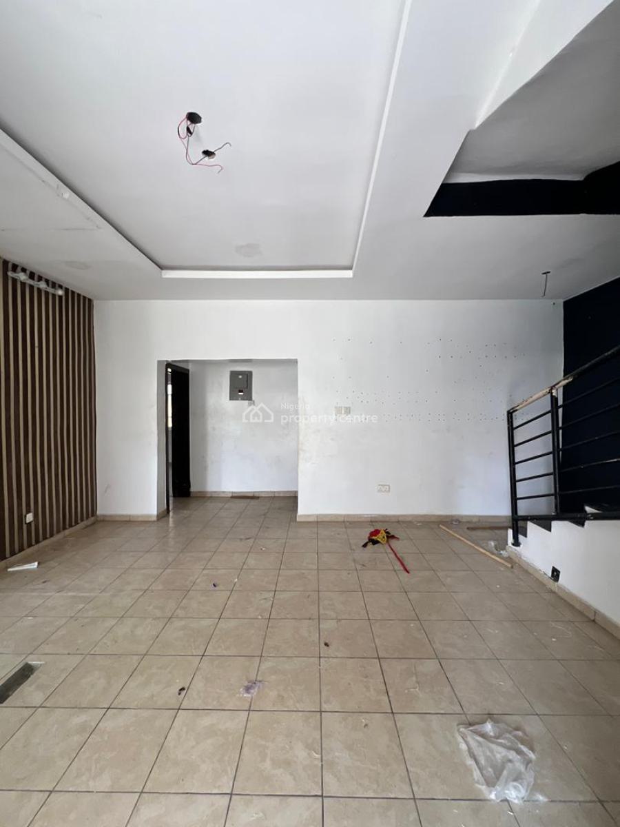 4 Bedroom Duplex with a Bq, Off Christ Avenue, Lekki Phase 1, Lekki, Lagos, Semi-detached Duplex for Rent