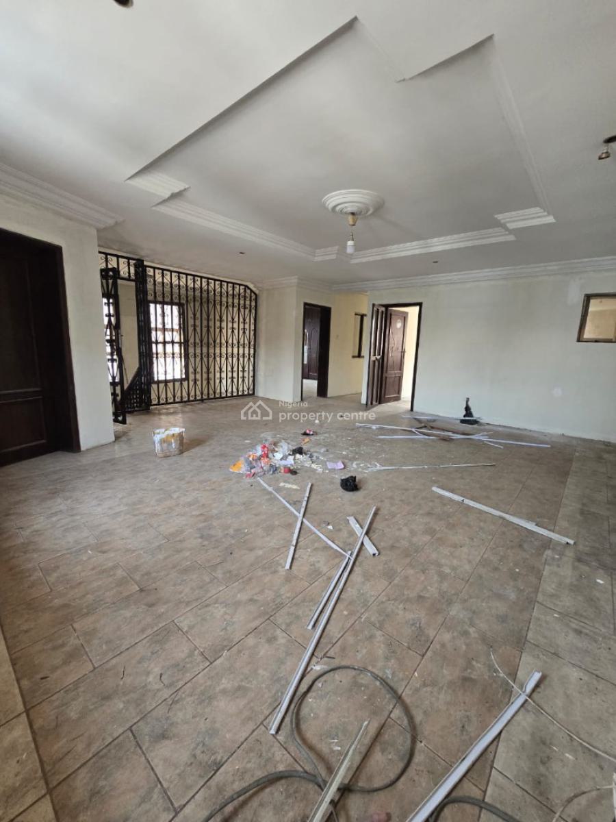 5 Bedrooms Semi Detached House with 2 Rooms Bq, Lekki Phase 1, Lekki, Lagos, Semi-detached Duplex for Rent