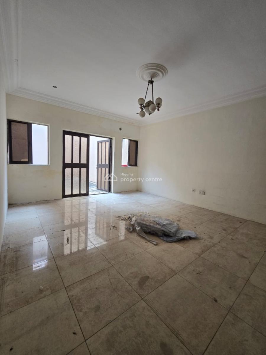 5 Bedrooms Semi Detached House with 2 Rooms Bq, Lekki Phase 1, Lekki, Lagos, Semi-detached Duplex for Rent