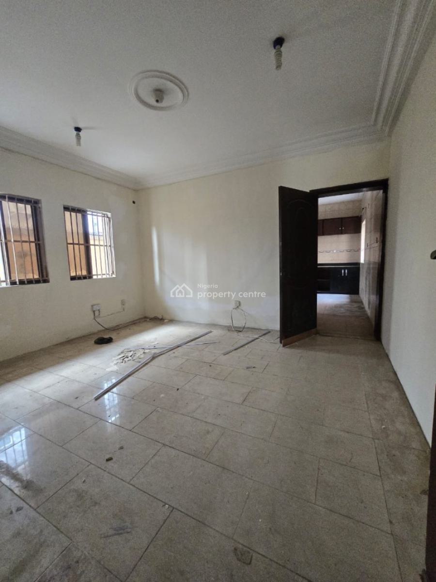 5 Bedrooms Semi Detached House with 2 Rooms Bq, Lekki Phase 1, Lekki, Lagos, Semi-detached Duplex for Rent