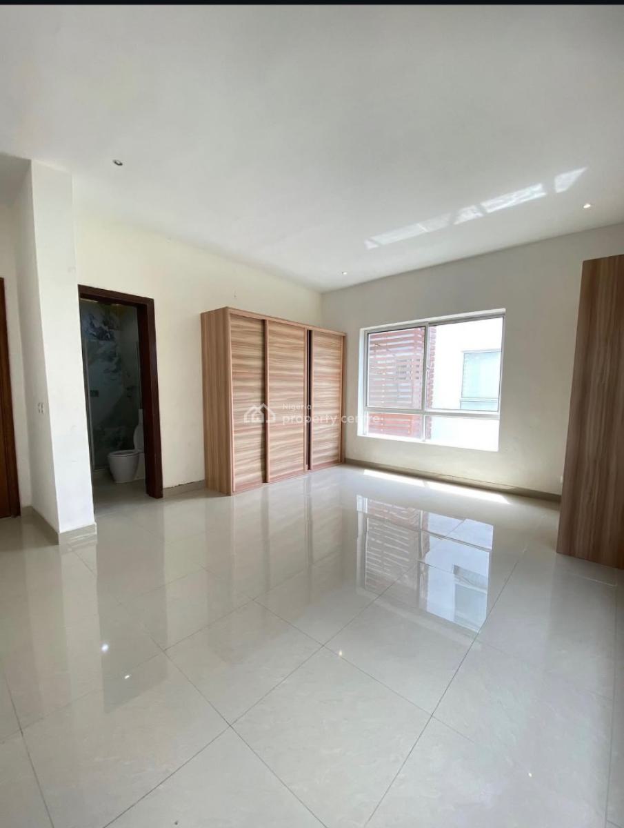 a Well Maintained 3 Bedroom Apartment with Ocean View Pool, Ikoyi, Lagos, Flat / Apartment for Sale