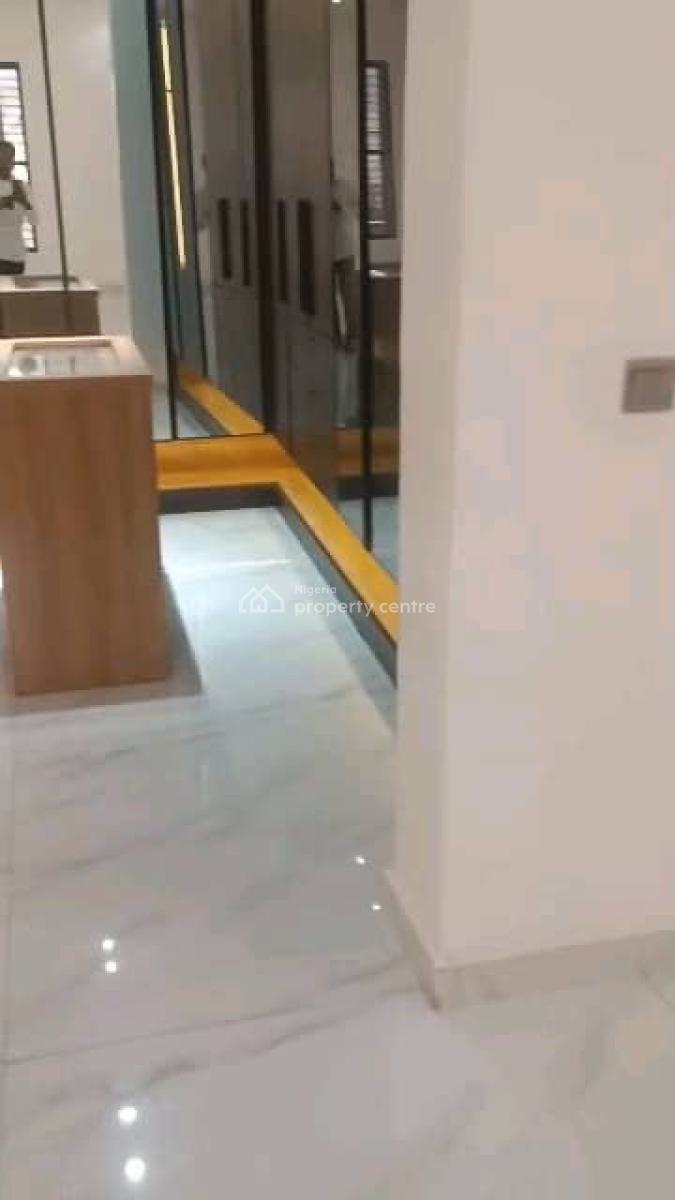 7 Bedroom Fully Detached Duplex, Guzape District, Abuja, Detached Duplex for Sale