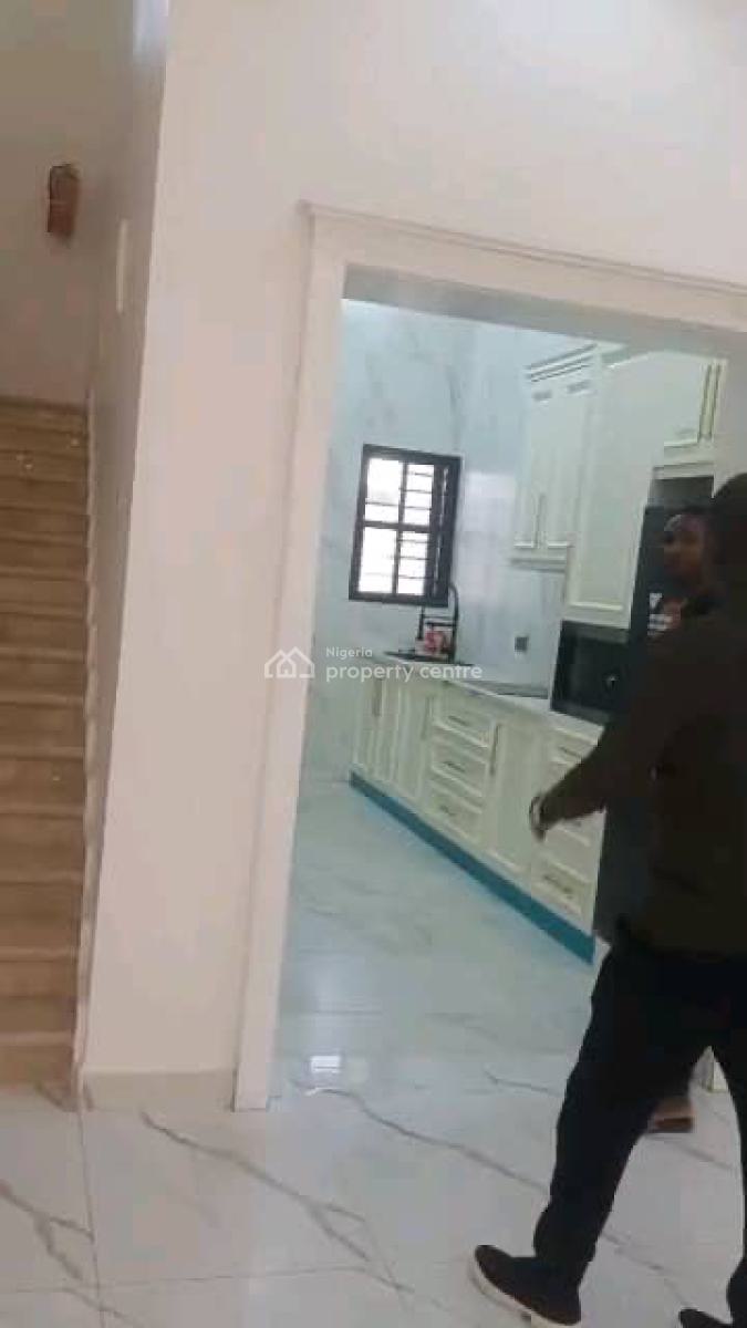 7 Bedroom Fully Detached Duplex, Guzape District, Abuja, Detached Duplex for Sale