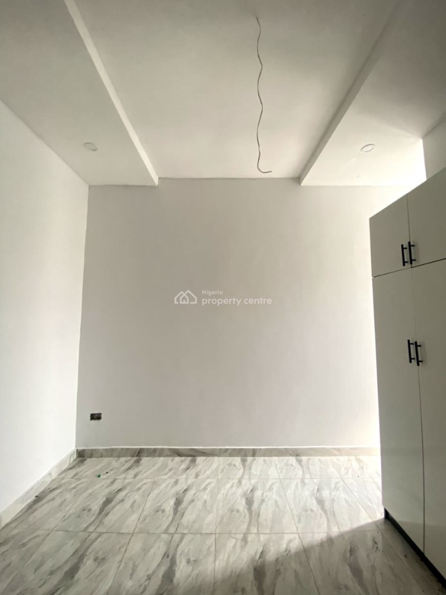 Classic 3 Bedroom Terrace Duplex in a Secure Estate, Ikota, Lekki, Lagos, Terraced Duplex for Rent