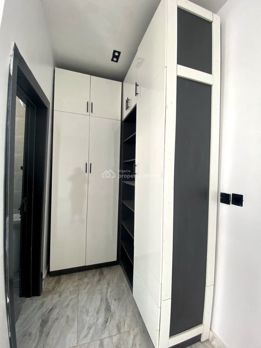 Classic 3 Bedroom Terrace Duplex in a Secure Estate, Ikota, Lekki, Lagos, Terraced Duplex for Rent