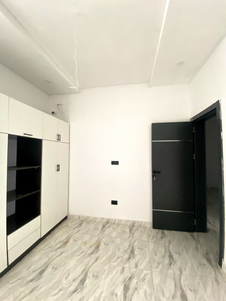 Classic 3 Bedroom Terrace Duplex in a Secure Estate, Ikota, Lekki, Lagos, Terraced Duplex for Rent