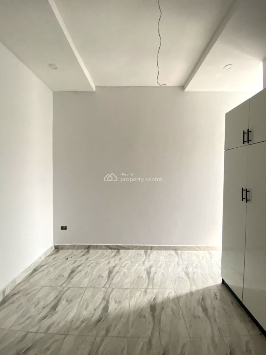 Classic 3 Bedroom Terrace Duplex in a Secure Estate, Ikota, Lekki, Lagos, Terraced Duplex for Rent