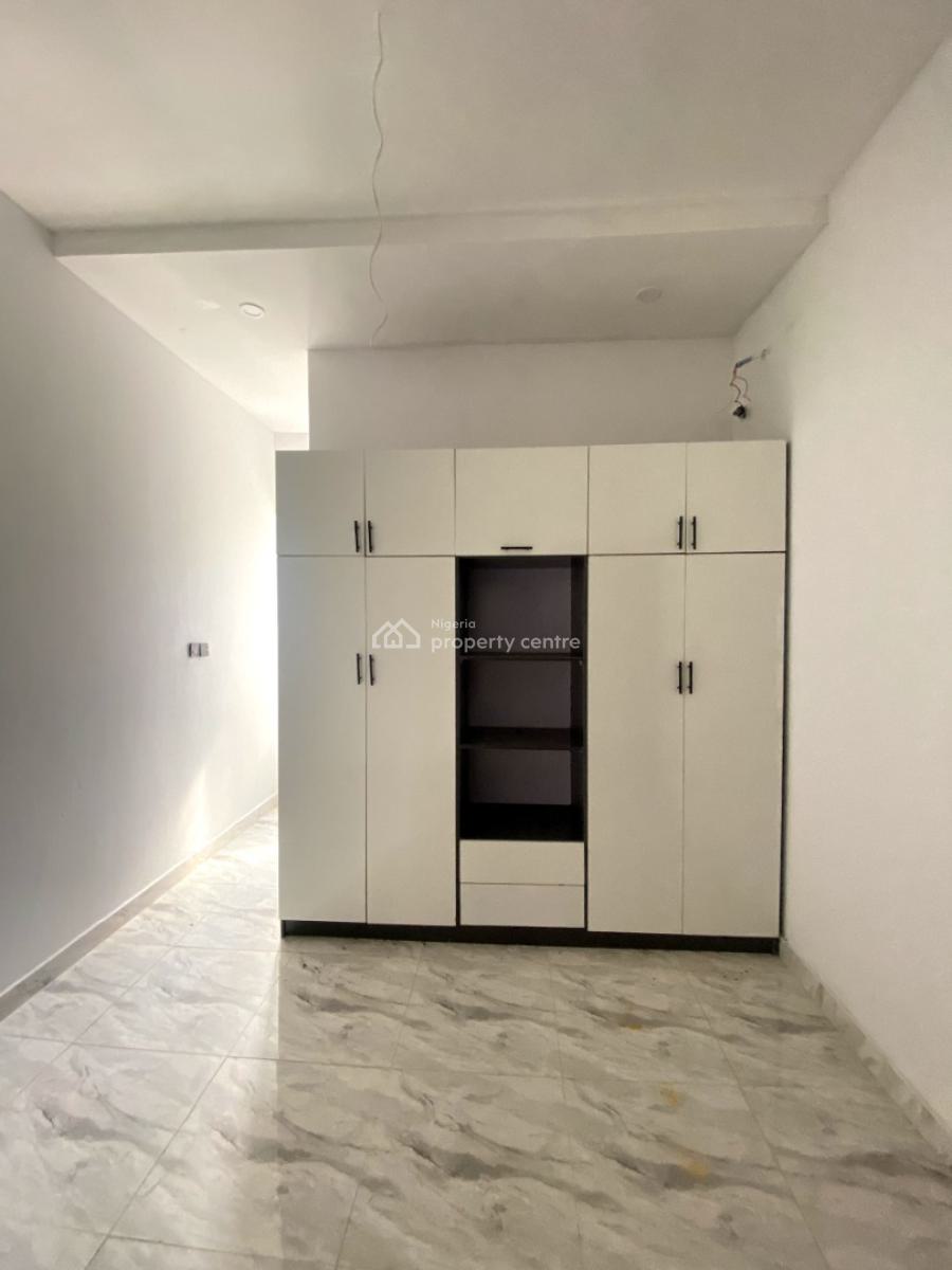 Classic 3 Bedroom Terrace Duplex in a Secure Estate, Ikota, Lekki, Lagos, Terraced Duplex for Rent