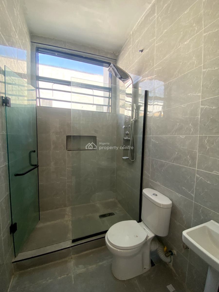 Classic 3 Bedroom Terrace Duplex in a Secure Estate, Ikota, Lekki, Lagos, Terraced Duplex for Rent