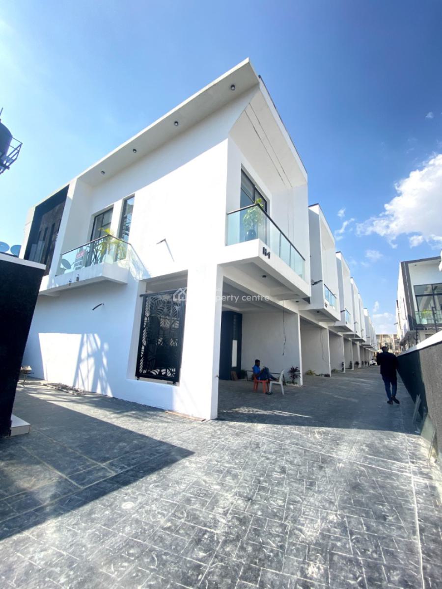 Classic 3 Bedroom Terrace Duplex in a Secure Estate, Ikota, Lekki, Lagos, Terraced Duplex for Rent