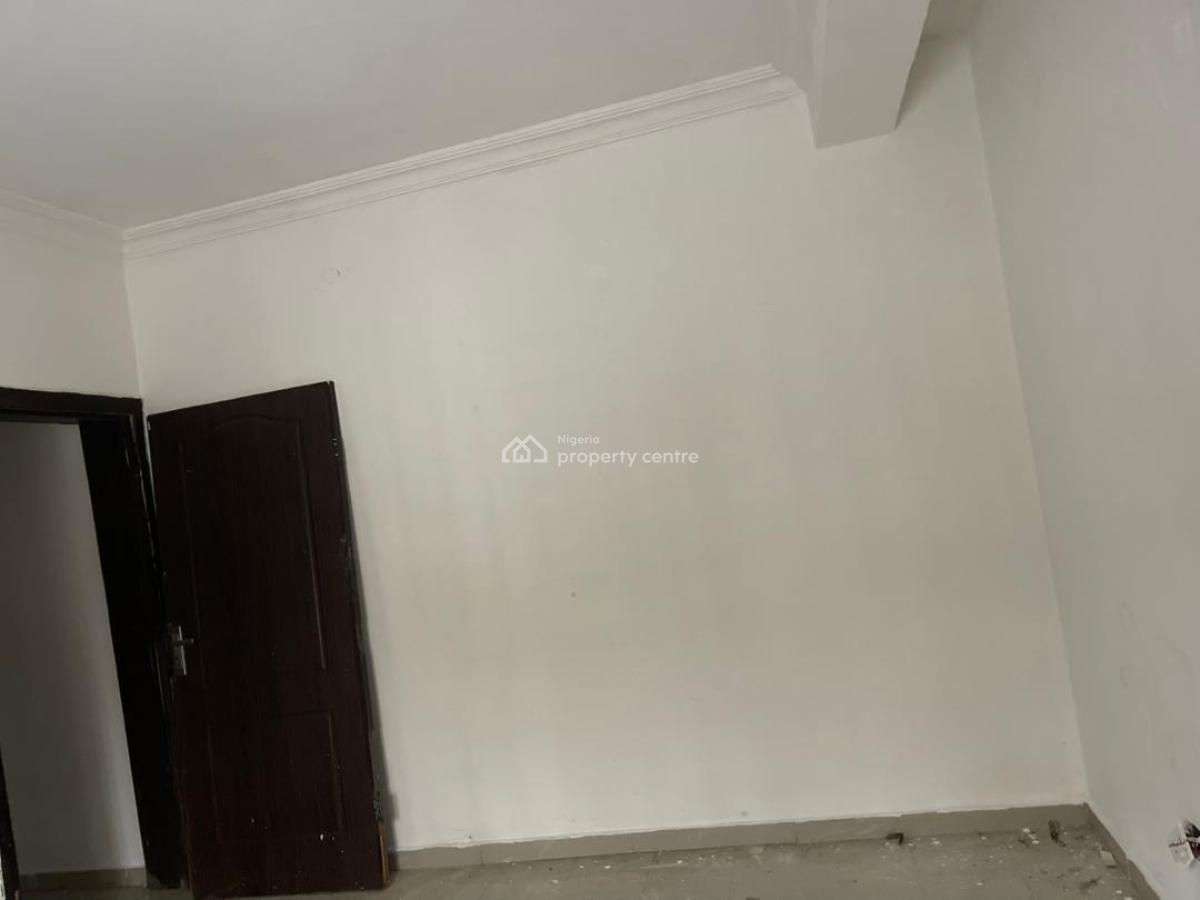 Nice Mini Flat, Off Admiralty Way, Lekki Phase 1, Lekki, Lagos, Mini Flat (room and Parlour) for Rent