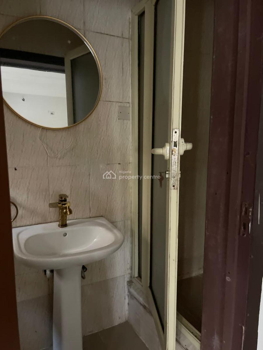 Nice Mini Flat, Off Admiralty Way, Lekki Phase 1, Lekki, Lagos, Mini Flat (room and Parlour) for Rent