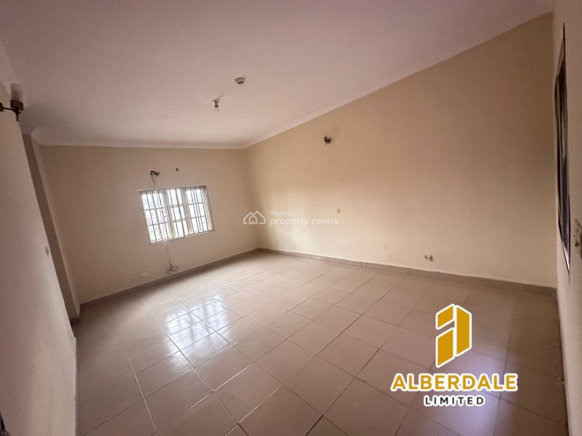a Spacious 5-bedroom Duplex, Lekki Phase 1, Lekki, Lagos, Terraced Duplex for Rent