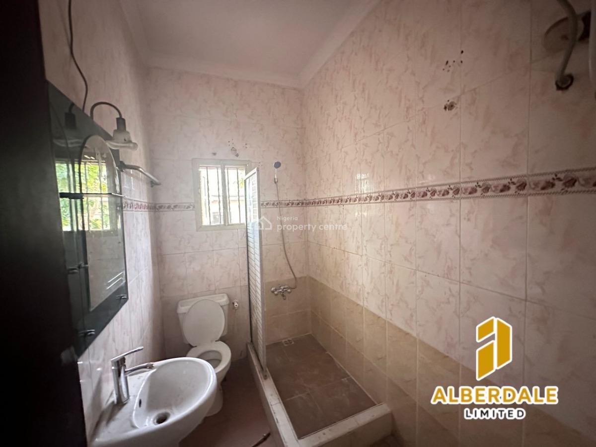 a Spacious 5-bedroom Duplex, Lekki Phase 1, Lekki, Lagos, Terraced Duplex for Rent