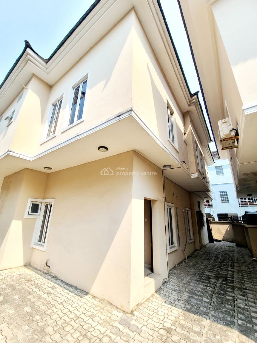 Spacious 3 Bedrooms Semi Detached Duplex with 1 Bq, Chevron Drive, Lekki, Lagos, Semi-detached Duplex for Rent