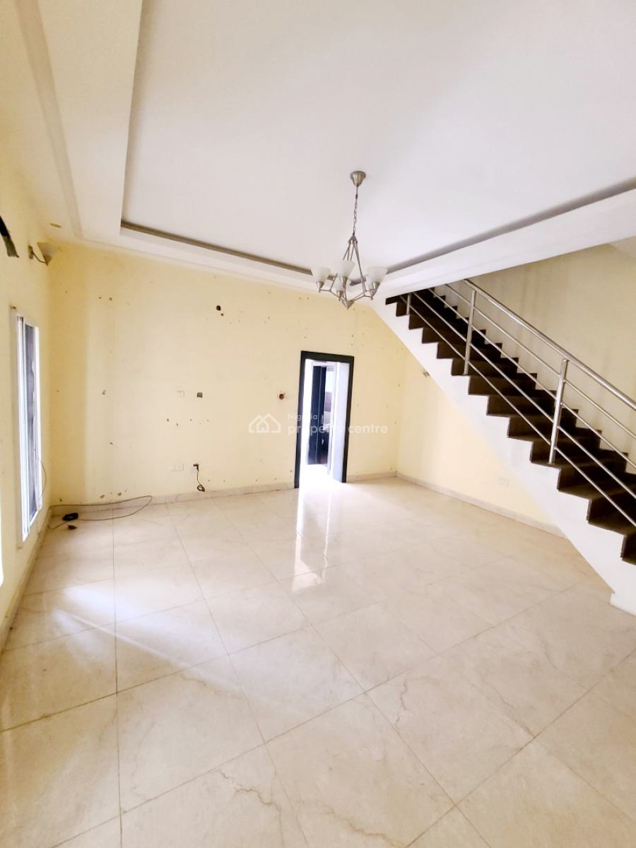 Spacious 3 Bedrooms Semi Detached Duplex with 1 Bq, Chevron Drive, Lekki, Lagos, Semi-detached Duplex for Rent