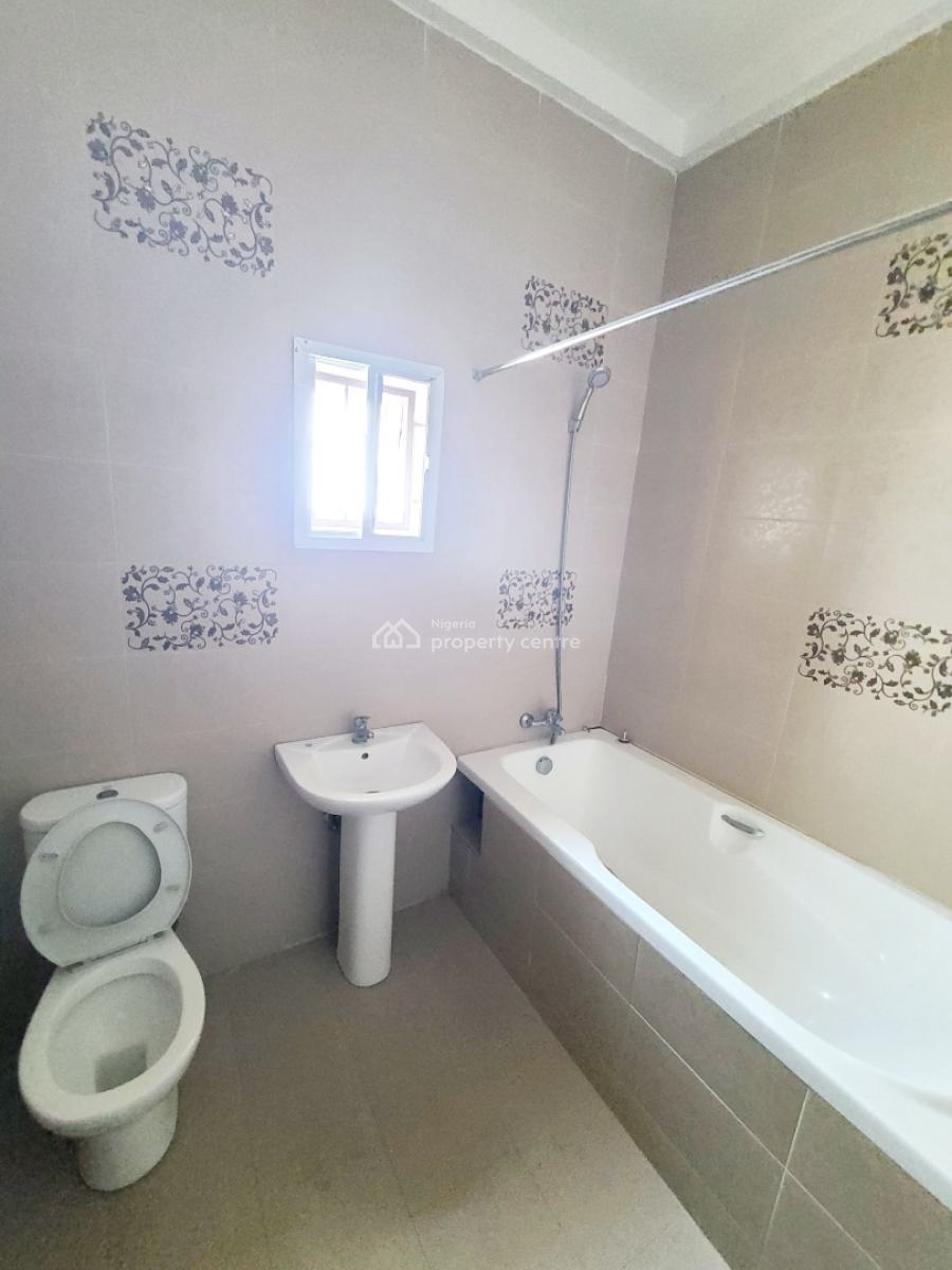 Spacious 3 Bedrooms Semi Detached Duplex with 1 Bq, Chevron Drive, Lekki, Lagos, Semi-detached Duplex for Rent