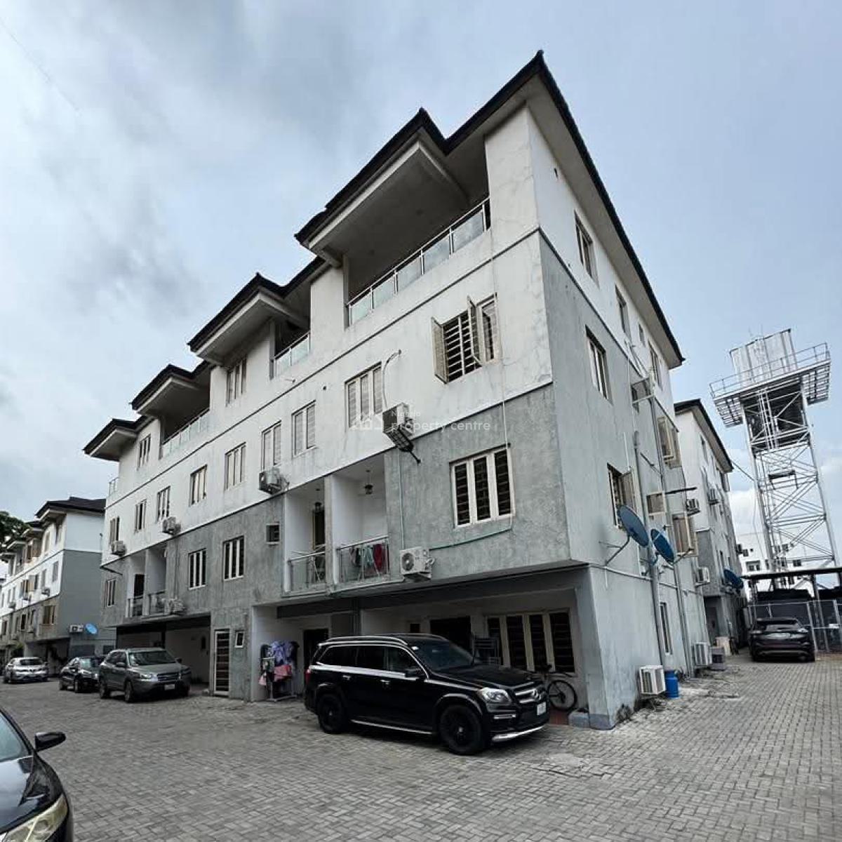 Lovely 4 Bedroom Terrace Duplex, Surulere, Lagos, Terraced Duplex for Sale