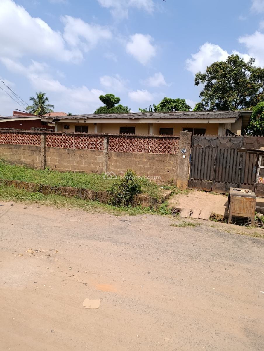 Twin Flat of 3 Bedroom with Room & Parlour Self Contain on 605sqm, Olubadan Estate, Alakia, Ibadan, Oyo, Block of Flats for Sale