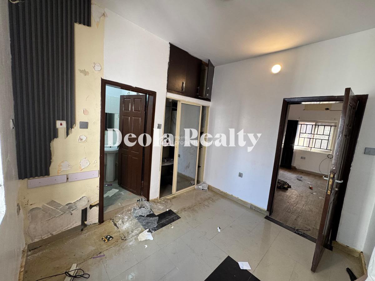 a Super Clean and Spacious 1 Bedroom Apartment, Lekki Phase 1, Lekki, Lagos, Mini Flat (room and Parlour) for Rent