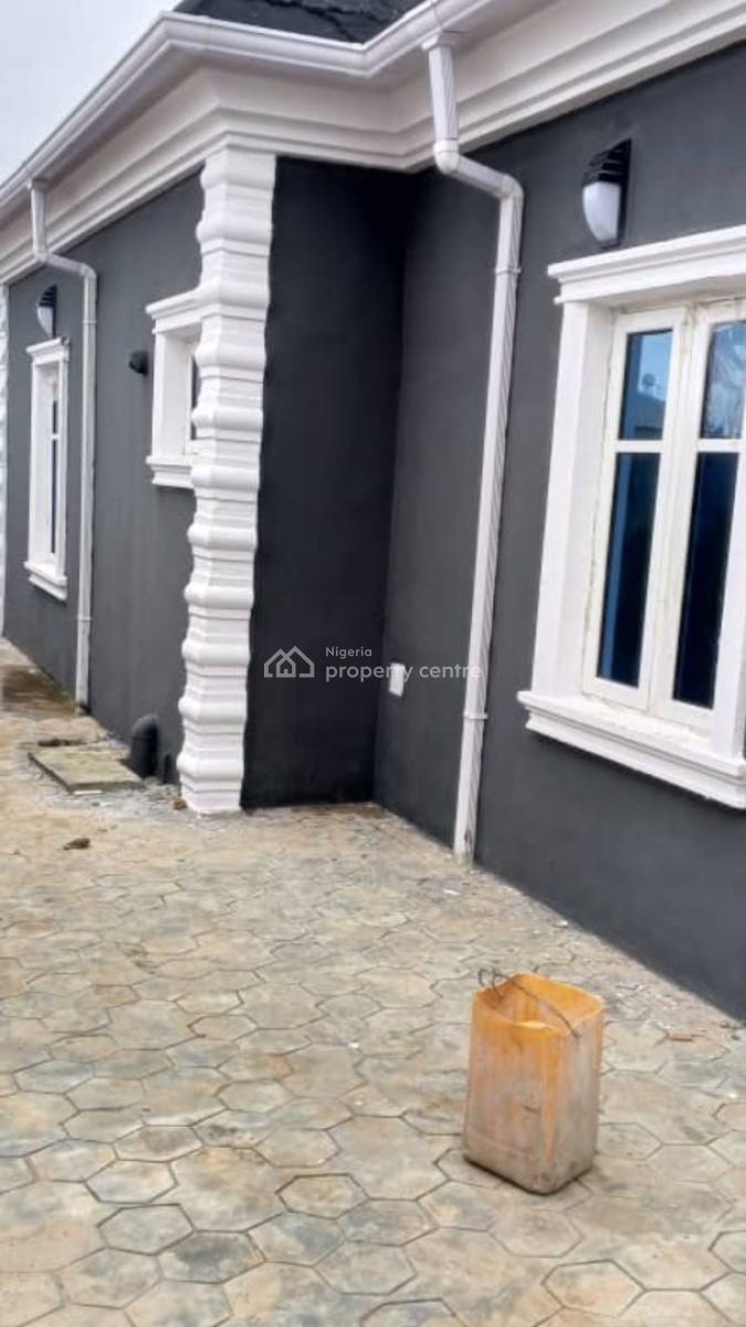 5 Bedrooms, 5 Bathrooms Bungalow Fully Detached, Cpi Bus Stop, Gberigbe, Ikorodu, Lagos, Detached Bungalow for Sale