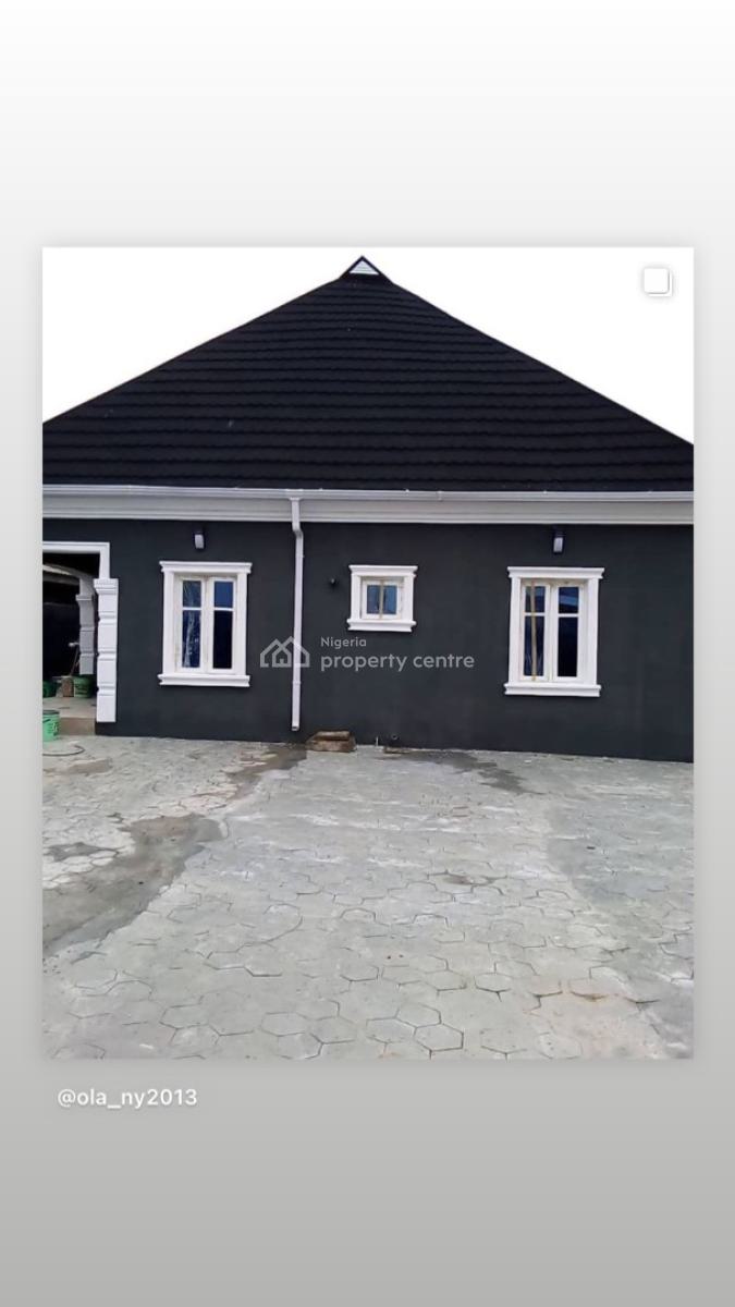 5 Bedrooms, 5 Bathrooms Bungalow Fully Detached, Cpi Bus Stop, Gberigbe, Ikorodu, Lagos, Detached Bungalow for Sale