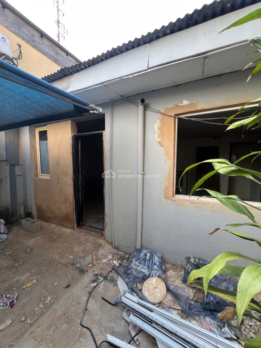 2-bedroom Bq, Dolphin Estate, Ikoyi, Lagos, Flat / Apartment for Rent